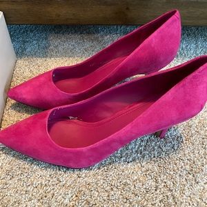 BCBGENERATION Fuchsia Suede Pumps